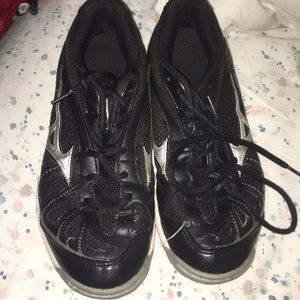Mizuno Volleyball shoes